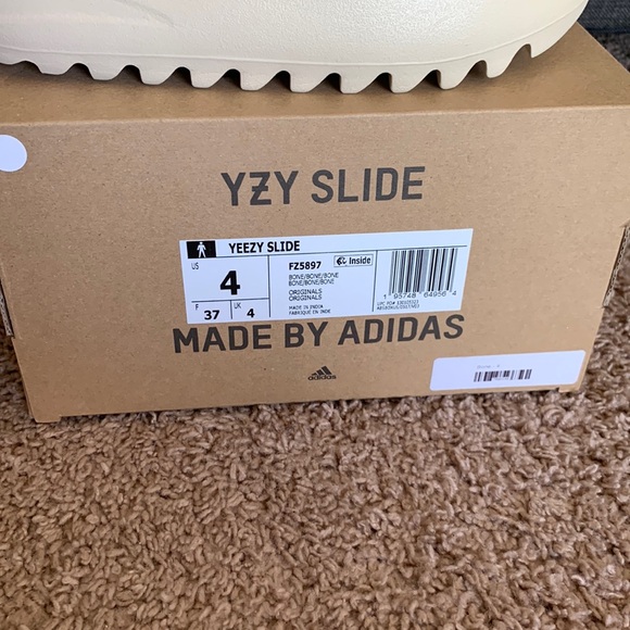 Yzy slide by adidas - Picture 1 of 10